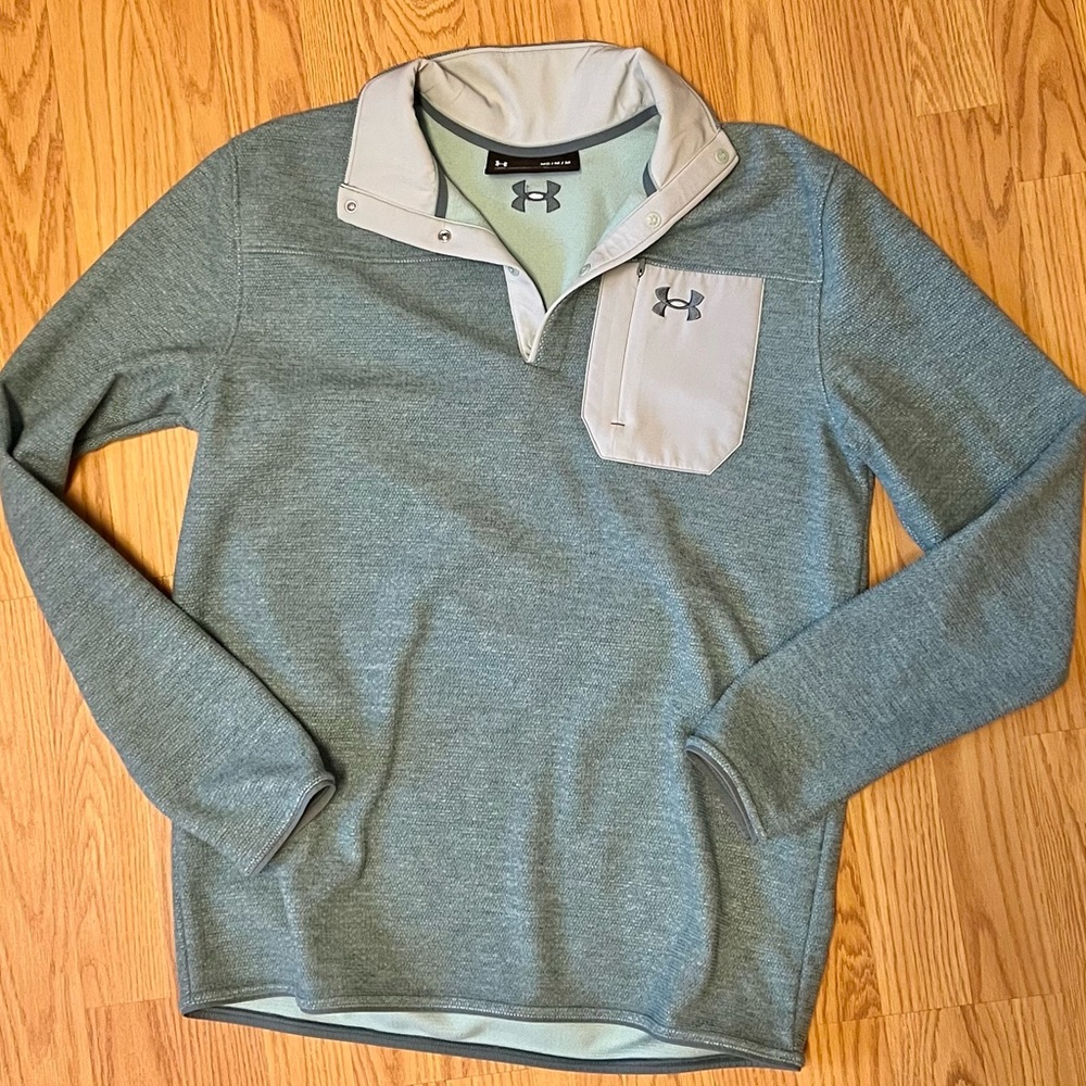 UNDER ARMOUR PULL OVER